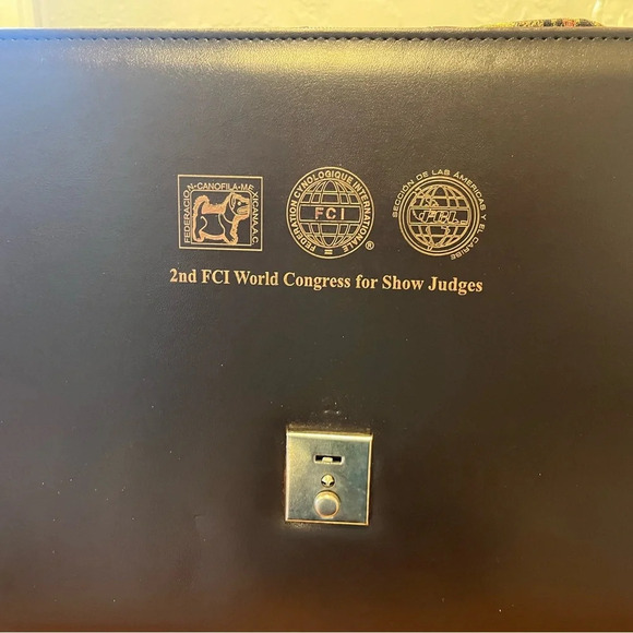 Unique dog briefcase with separate folio and detachable strap - Picture 9 of 11